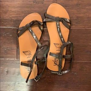 Volcolm sandals